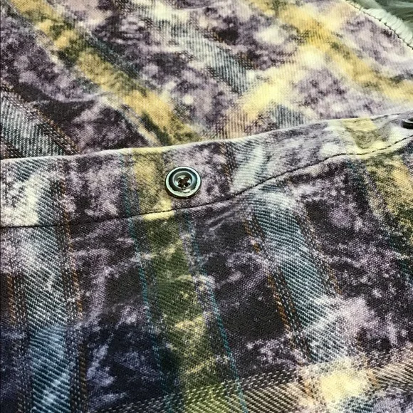Art Class Grunge Plaid Button Down - Picture 7 of 7